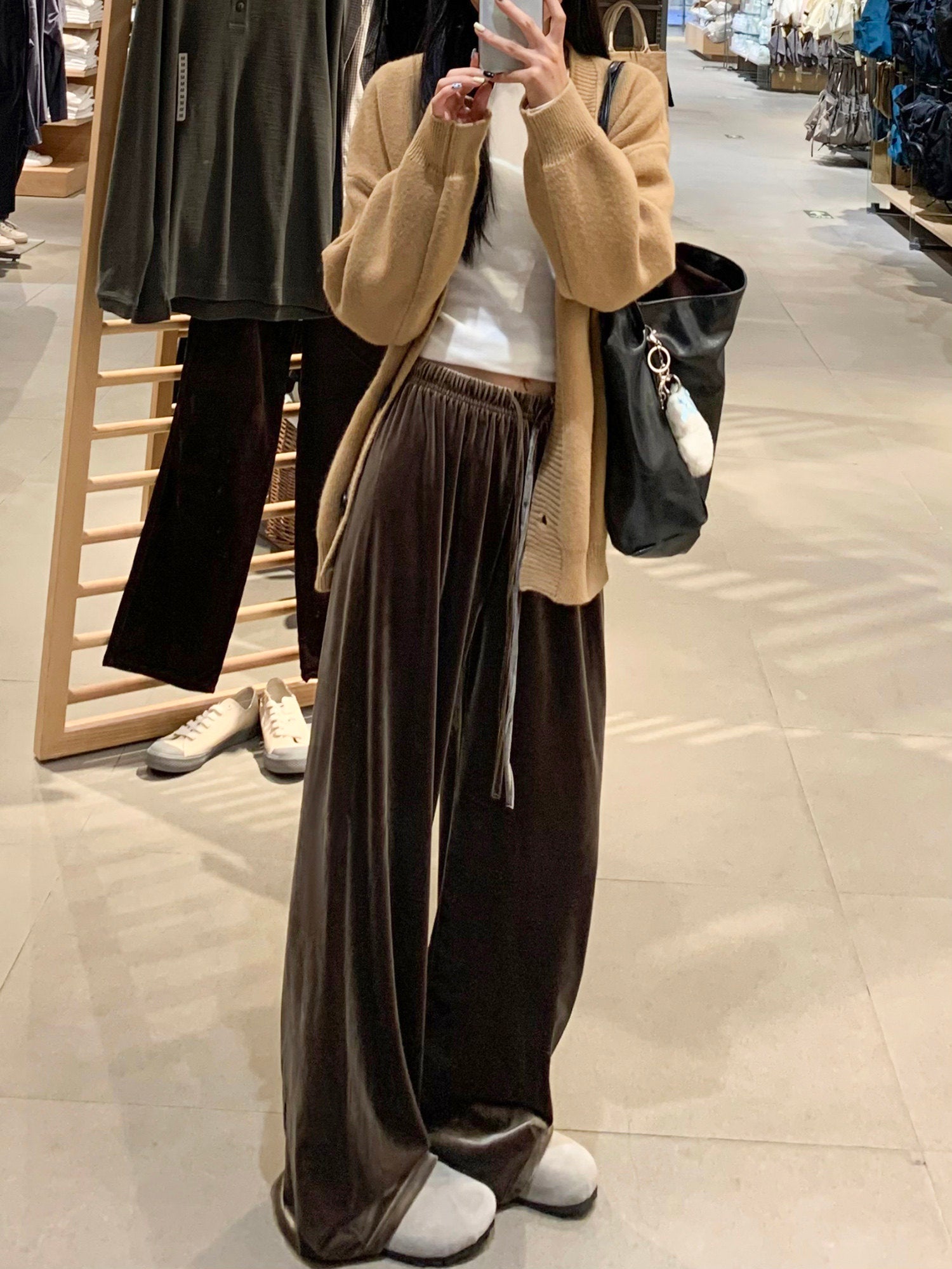 Women’s Gold Velvet Wide-Leg Pants – 2025 Winter Fleece-Lined Straight Drape Casual Trousers