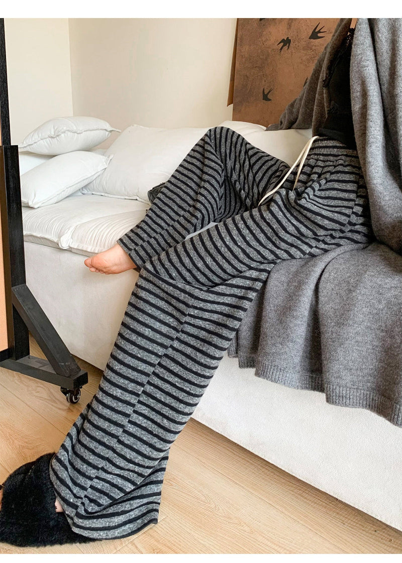 Women’s Gray Stripe Wide-Leg Fleece Pants – Winter Warm Lined Jogger Sweatpants