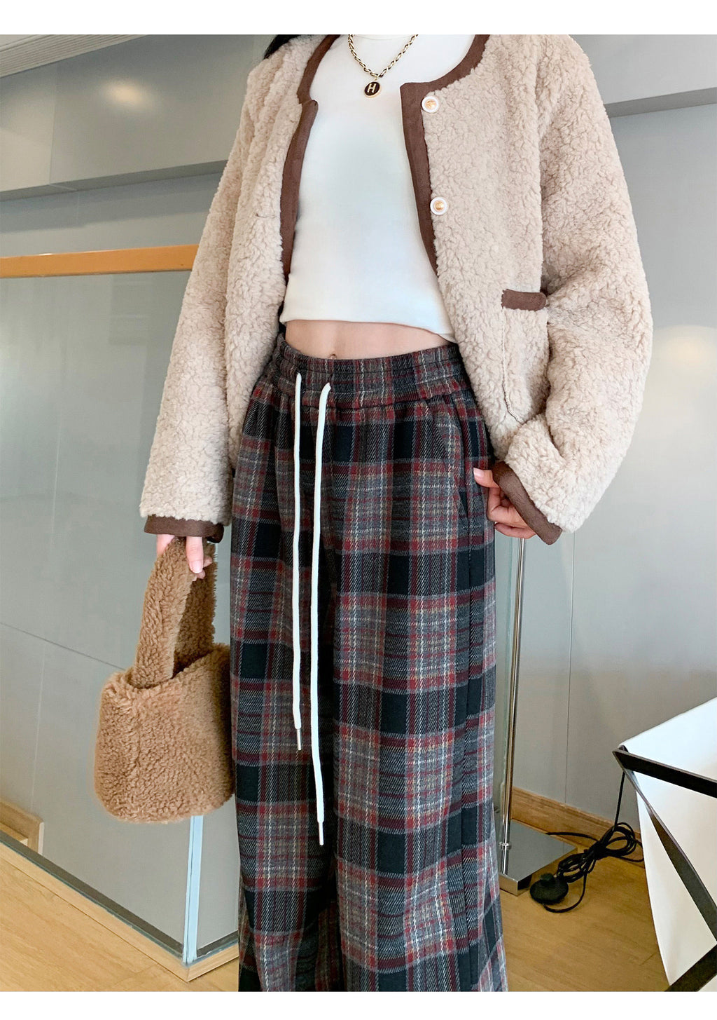 Women’s Plaid Wide-Leg Pants – 2025 Winter Fleece Thickened Straight-Leg Drape Sweatpants