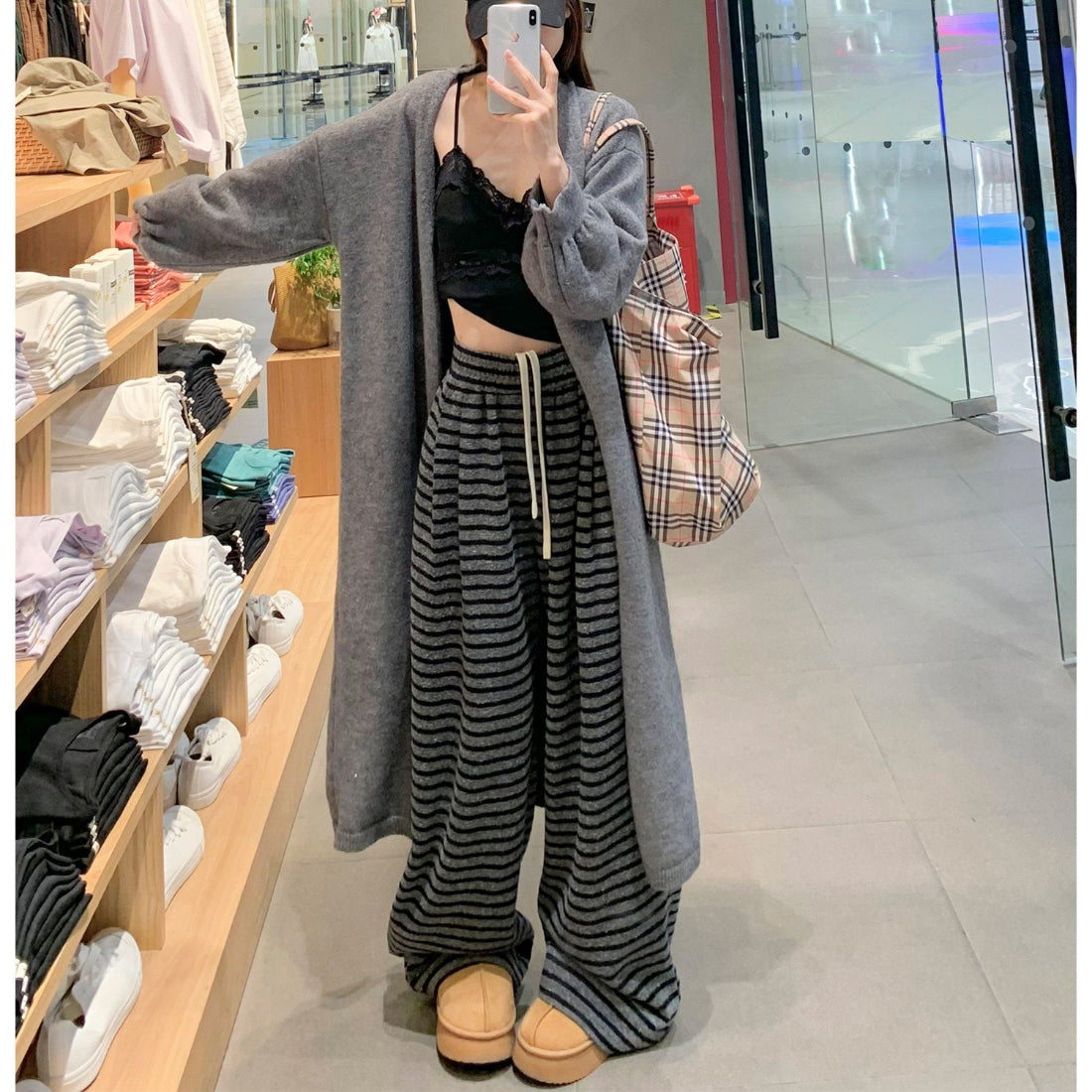 Women’s Gray Stripe Wide-Leg Fleece Pants – Winter Warm Lined Jogger Sweatpants