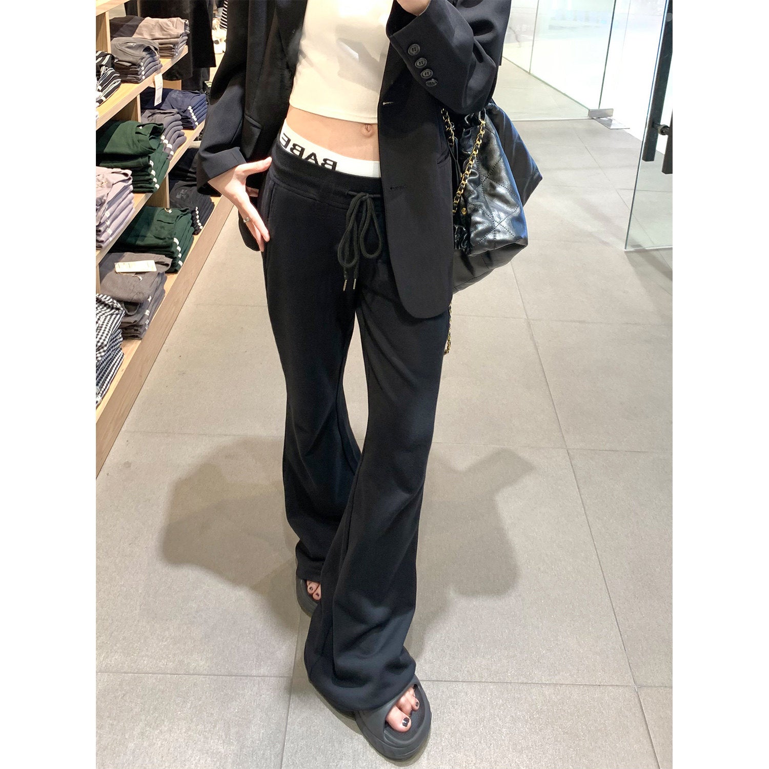 Gray Wide-Leg Fleece Sweatpants for Women – 2025 Winter Thickened Micro-Flared Casual Pants